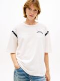 Μπεζ Oversized T-Shirt Με Κλασική Λαιμόκοψη Και Λογότυπο  Γυναίκες