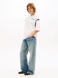 Μπεζ Oversized T-Shirt Με Κλασική Λαιμόκοψη Και Λογότυπο  Γυναίκες