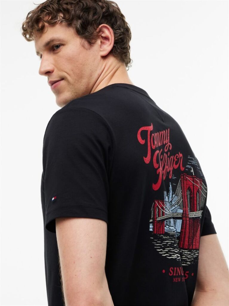 Μαύρο T-Shirt Με Κλασική Λαιμόκοψη Και Πίσω Σχέδιο  Άνδρες
