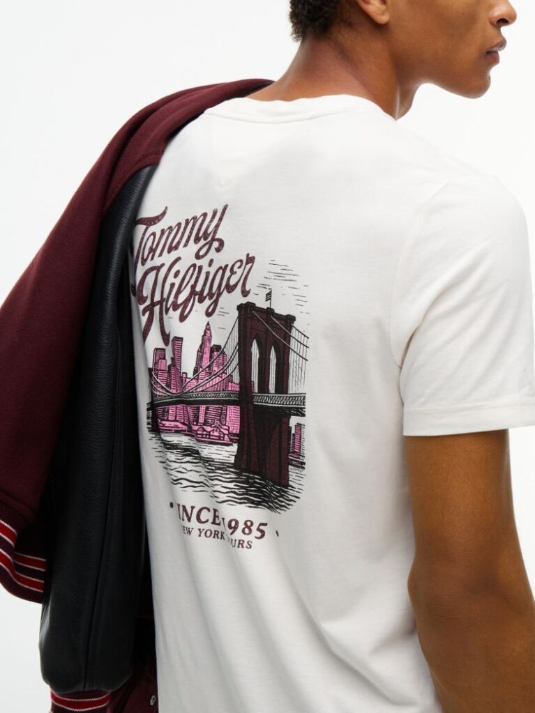 Μπεζ T-Shirt Με Κλασική Λαιμόκοψη Και Πίσω Σχέδιο  Άνδρες