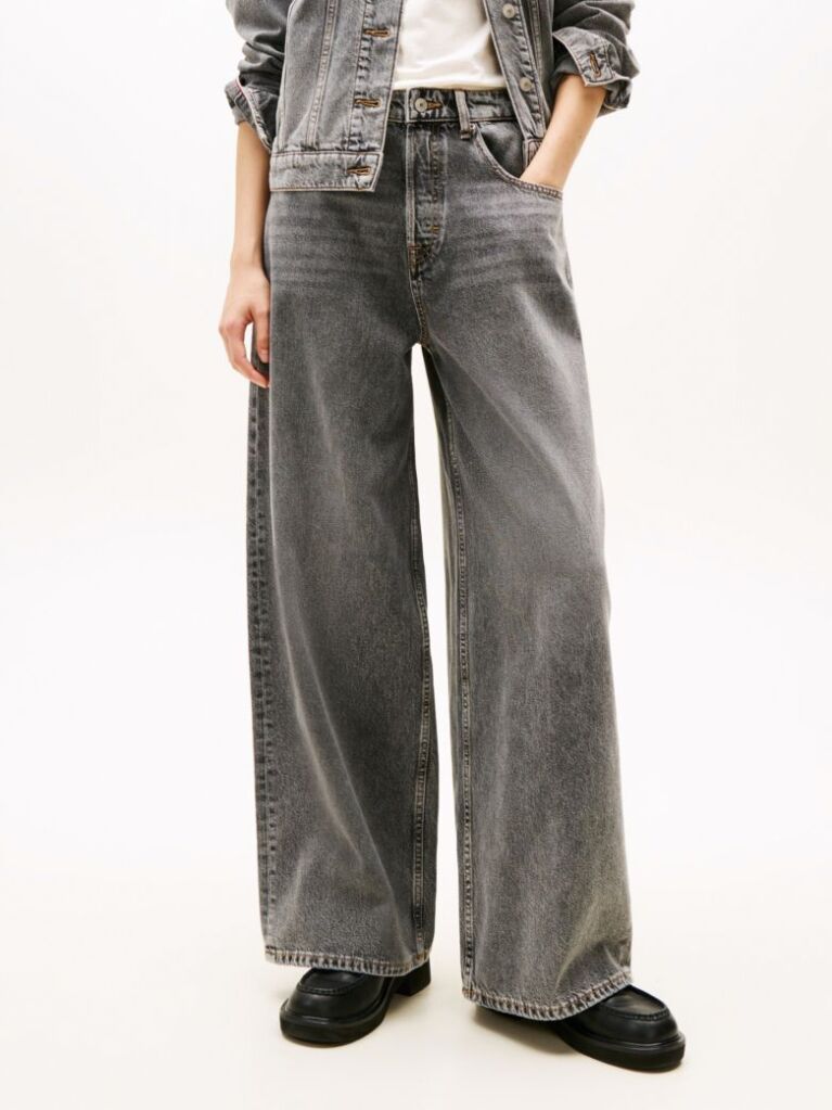 Denim Loose Τζιν Σε Φαρδιά Γραμμή Με Κανονική Μέση  Γυναίκες