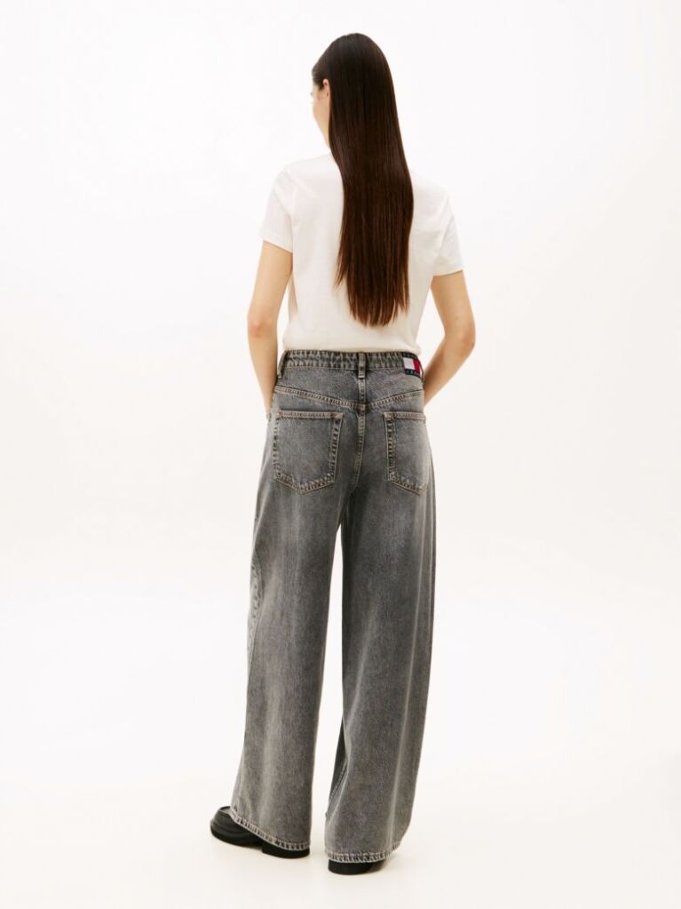 Denim Loose Τζιν Σε Φαρδιά Γραμμή Με Κανονική Μέση  Γυναίκες