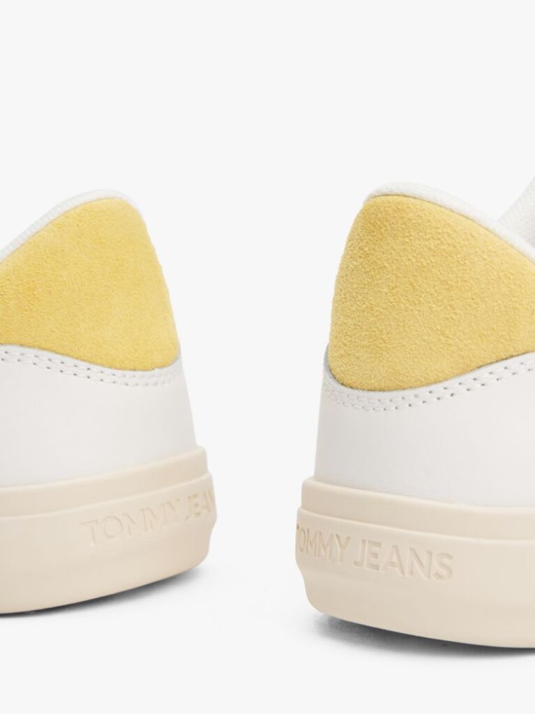 Κίτρινο Essential Δερμάτινα Sneakers Με Λεπτομέρειες Σε Αντίθεση  Γυναίκες