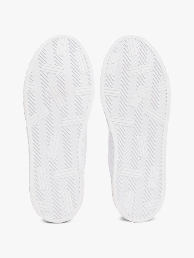 Άσπρο Sneakers Με Ανάγλυφο Λογότυπο Σε Αντίθεση  Γυναίκες