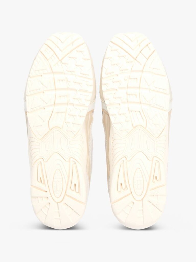 Μπεζ Sneakers Με Διάτρητα Πάνελ  Γυναίκες