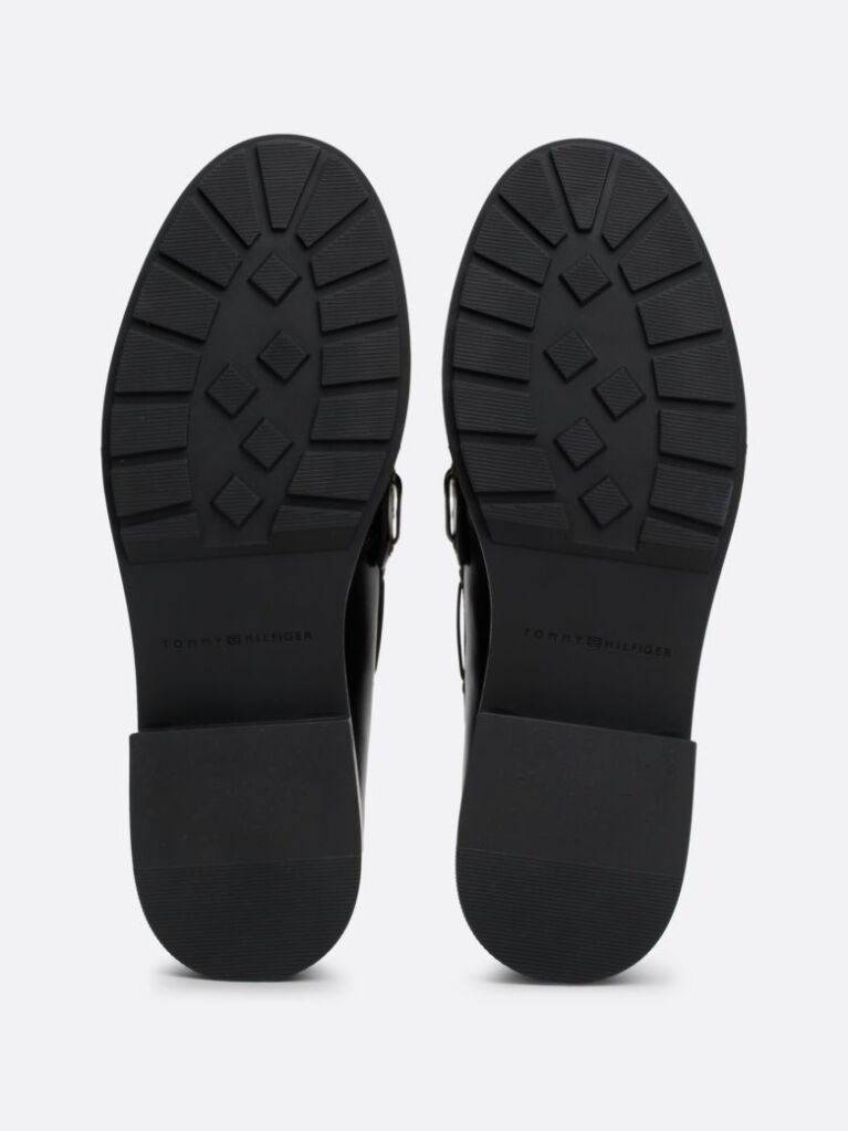 Μαύρο Δερμάτινα Loafers Με Block Τακούνι Και Λεπτομέρεια Με Οπές  Γυναίκες