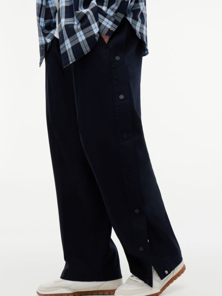 Μπλε Tommy Hilfiger x FRGMT Άνετο Παντελόνι Chino Με Κουμπί Snap  Άνδρες