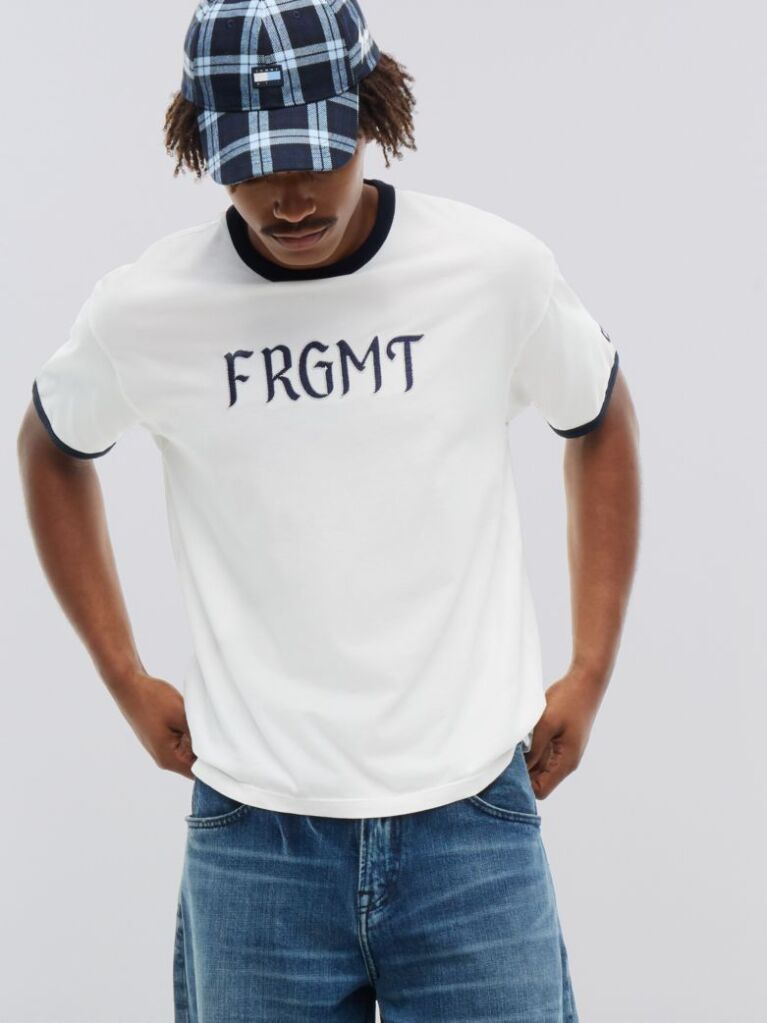 Μπεζ Tommy Hilfiger x FRGMT Άνετο T-Shirt  Άνδρες