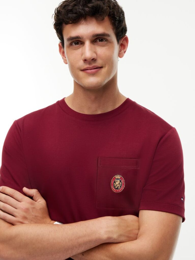 Κόκκινο Βαμβακερό T-Shirt Με Τσέπη Και Οικόσημο  Άνδρες